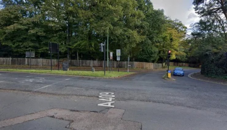 Зона сверхнизких выбросов, дорожный знак, дорожная камера, штрафы, автомобиль, движение, дорожное движение, перекреток,