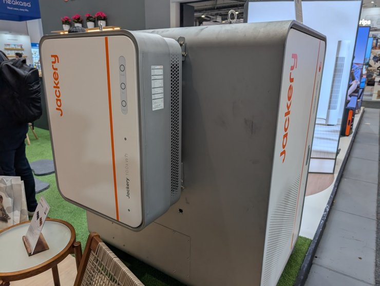 Аккумулятор Jackery Energycore