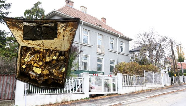 Сундук с золотом нашли строители во время ремонта, вилла в Австрии, находки, интересные истории