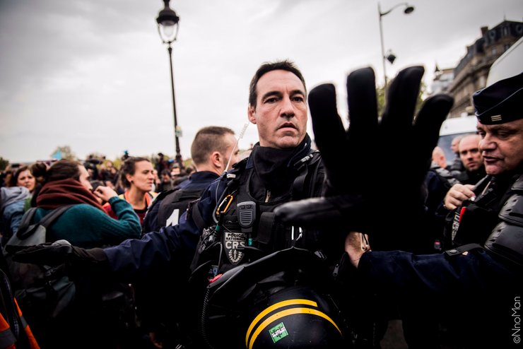 полицейский, протесты, франция