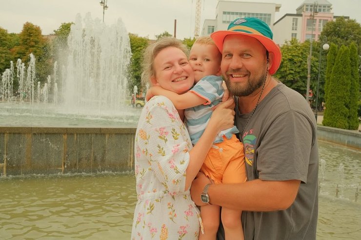 Родина Євгена Бушмакіна, дружина Олена та син Михайло
