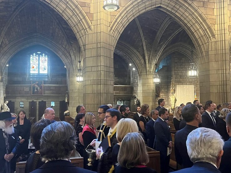 Прощання з Іваною Трамп, івана трамп похорон, дональд трамп, меланія трамп, іванка трамп, беррон трамп