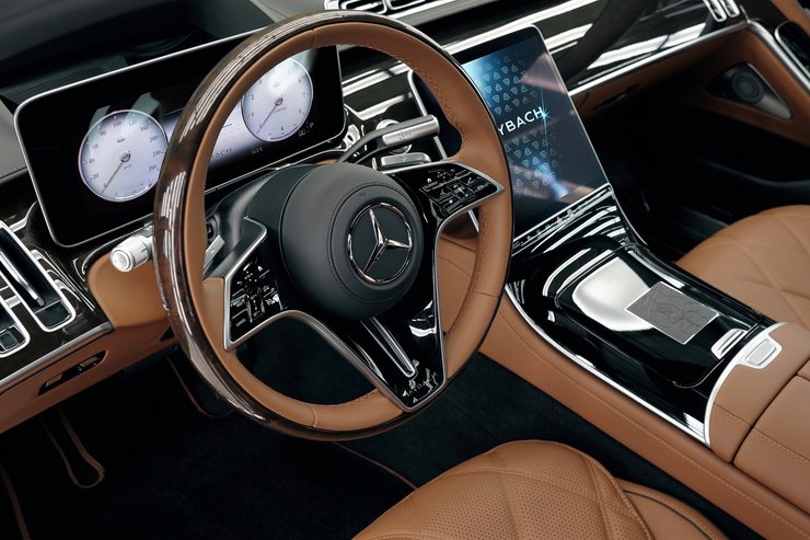 Салон Mercedes-Maybach S680