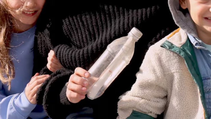 Послание в бутылке, записка, школьный проект, письмо в бутылке, дочь получила письмо матери, тайна послания в бутылке