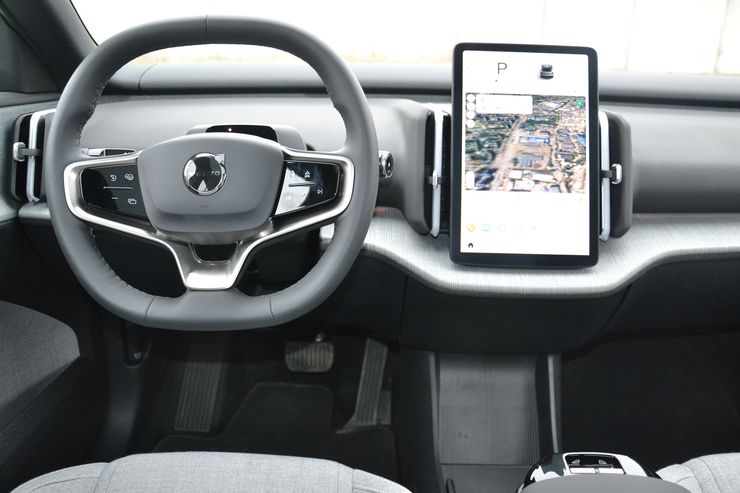 салон Volvo EX30, Volvo EX30 2025, новый Volvo EX30, электромобиль Volvo, кроссовер Volvo, Volvo EX30 в Украине