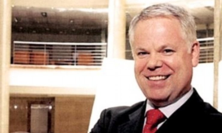 Гарри Кио, банкир