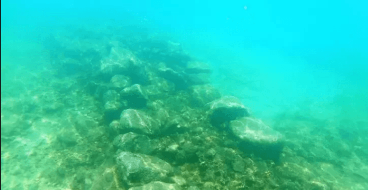 Озеро Ван, подводные руины, исторический город, древние цивилизации, подводное наследие, археологические открытия, символы креста, племя Кайы, самое большое озеро Турции, Ближний Восток, озеро с натриевой водой, Ноев потоп, дайвинг, археология