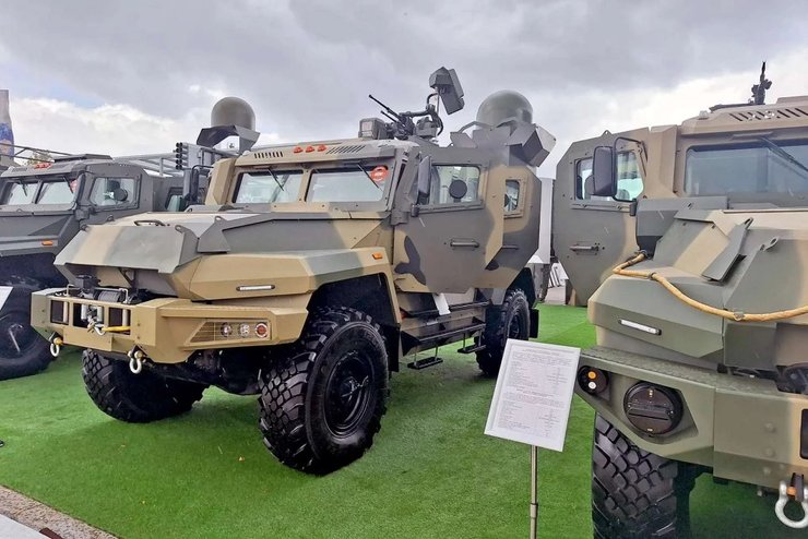 Система "Рапира-2" с пулеметом ПКТ калибра 7,62 мм.