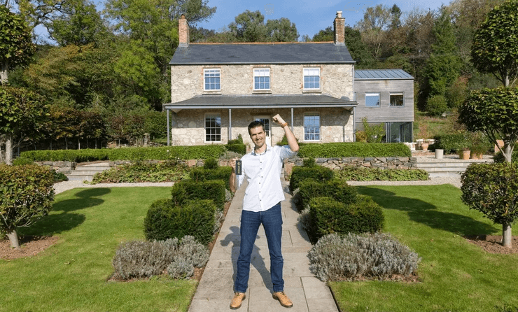 Переможець лотереї, виграв будинок у лотерею, будинок вартістю 2 млн, будинок, житло, оренда житла, думав, що спам, ледь не втратив приз,