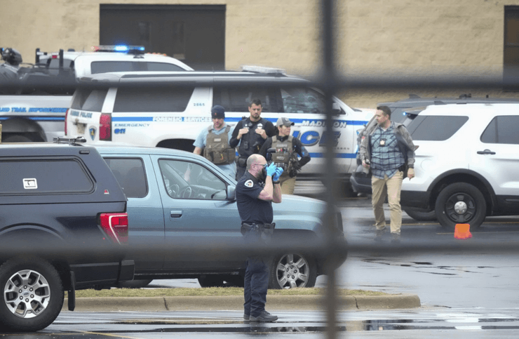 Стрілянина у школі Медісона