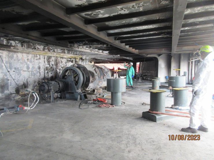 Freemantle Highway, пожежа на судні з автомобілями, пожежа на судні в північному морі, згоріло судно з автомобілями