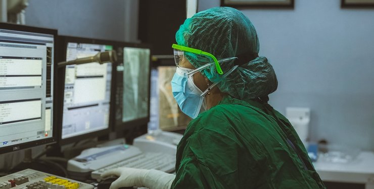 Экстрасенс, медиум, предсказания экстрасенсов на 2025 год, предсказание на 2025 год, пандемия страшнее COVID-19, ИИ, глобальные перемены