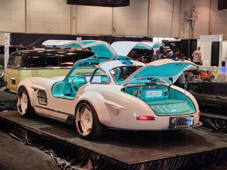 Mercedes 300 SL Gullwing, Mercedes 300SL, Tesla Model 3, тюнінг Tesla, Електромобіль Tesla