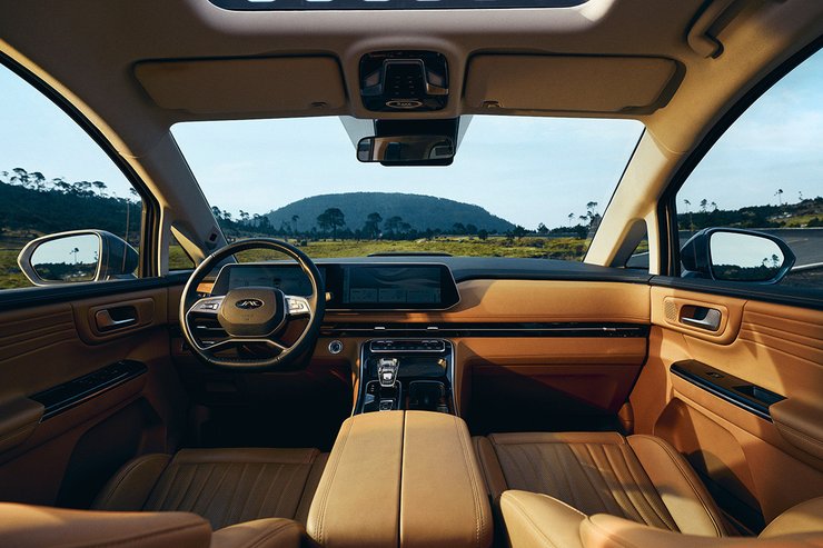 Салон JAC Traveler 2025