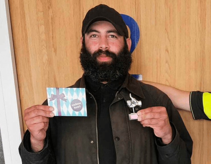 Безхатченко повернув гаманець із готівкою, гаманець, безхатченко, поліція, повернув гроші, гаманець із грошима, зібрали гроші, донат