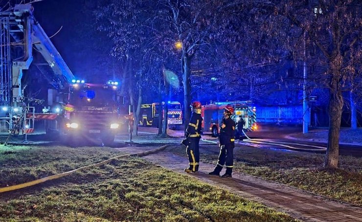 во львове загорелась многоэтажка