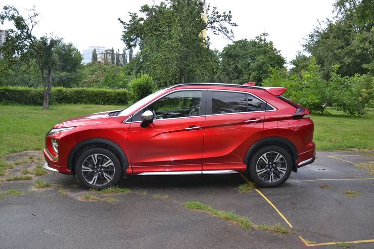 Mitsubishi Eclipse Cross 2023 новий Mitsubishi Eclipse Cross, кросовер Mitsubishi Eclipse, кросовер Mitsubishi