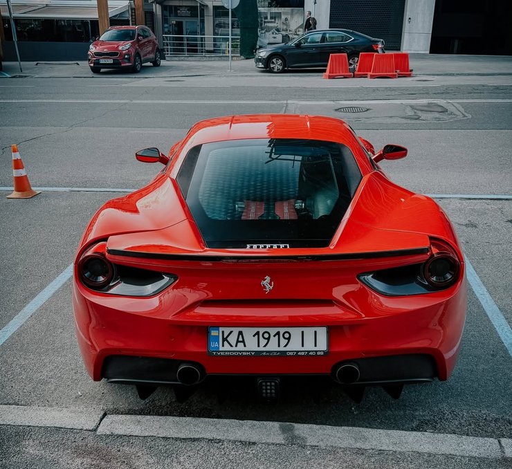 феррари 488