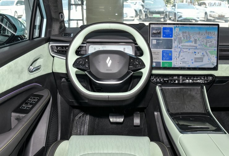 Geely Livan 7, новый Geely Livan 7, электромобиль Geely, Livan 7, кроссовер Geely