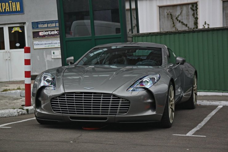 Aston Martin One-77, самые быстрые авто в Украине, самые быстрые серийные автомобили, суперкары в Украине