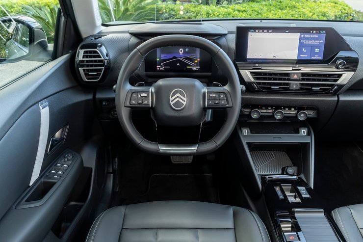 Citroen C4 салон, новый Citroen C4, Citroen C4 2025, Citroen C4 2025