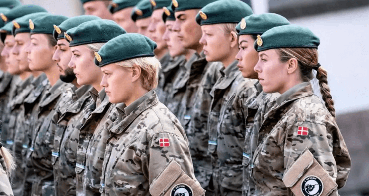 женщины в составе вооруженныз сил дании
