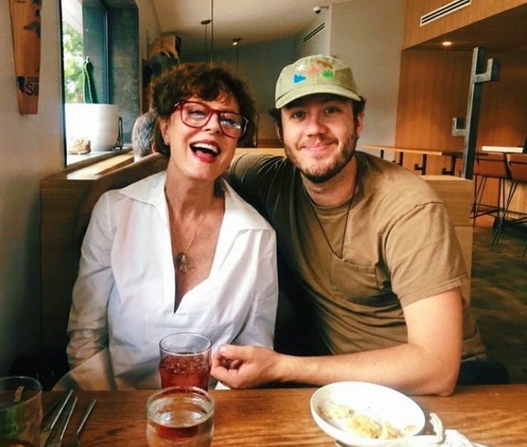 Сьюзан Сарандон, актриса, сын