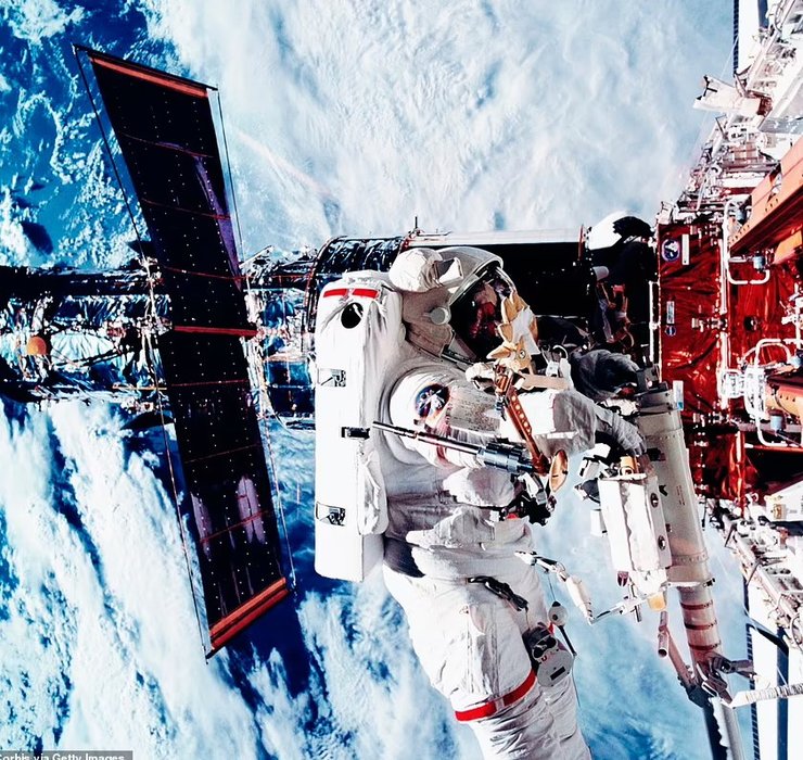 Ремонт, телескоп Хаббл, астронавт