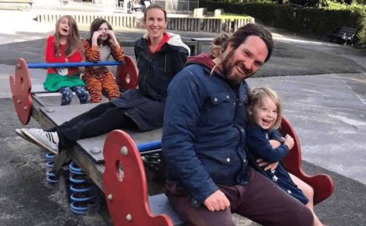 Діти, сім'я, сестри, гойдалки, парк, розваги, відпочинок, ігри,