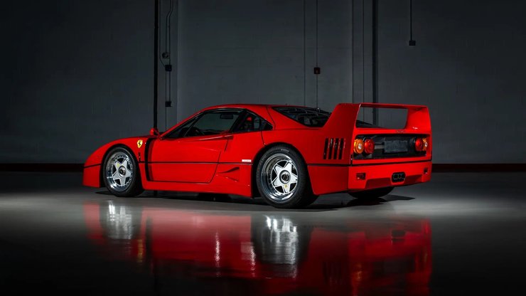 Ferrari F40 1992 года