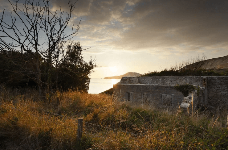 Интересные британские деревни, населенный пункт, где со времен Второй мировой войны застыло время, туризм, путешествия