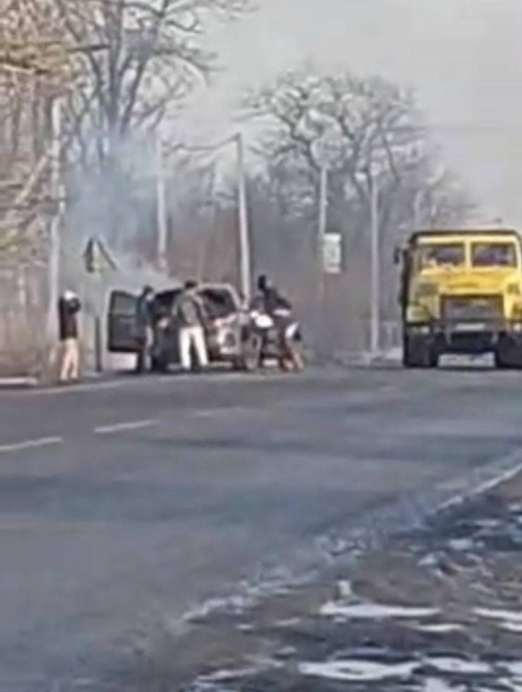 Фото автівки, підірваної дроном "Молния" РФ під Павлоградом, 29 січня