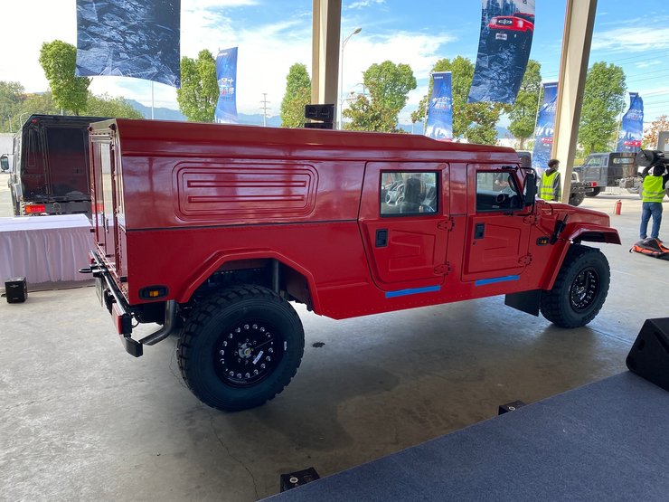 Dongfeng Mengshi Retrograde 500, Dongfeng Mengshi, Hummer H1, копія Hummer H1, китайський Hummer, китайський позашляховик
