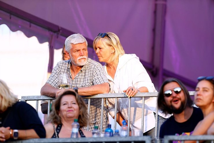 Петр Павел на концерте Аланис Мориссетт