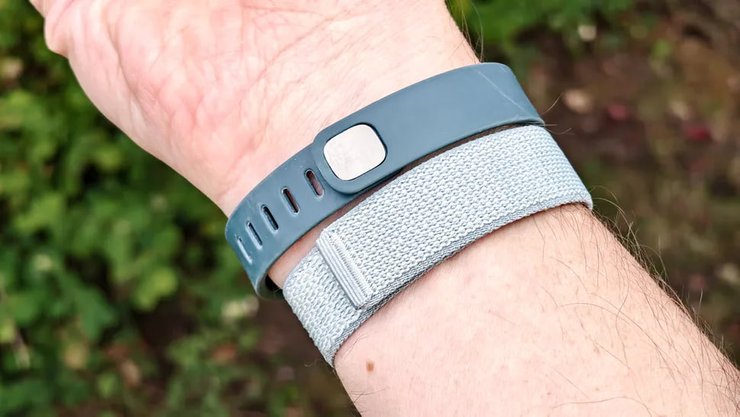 Ремінці Fitbit Air (2026) та Fitbit Flex (2013)