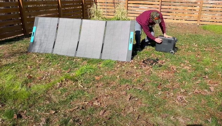 Портативная солнечная панель Anker SOLIX 400W