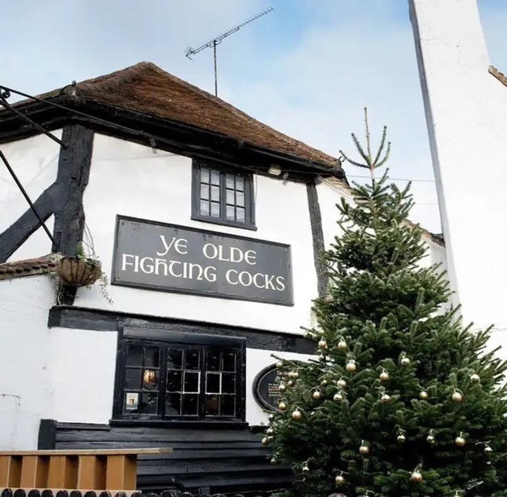 Англия, паб, старейший паб, историческая памятка, коронавирус, COVID-19, пандемия коронавируса