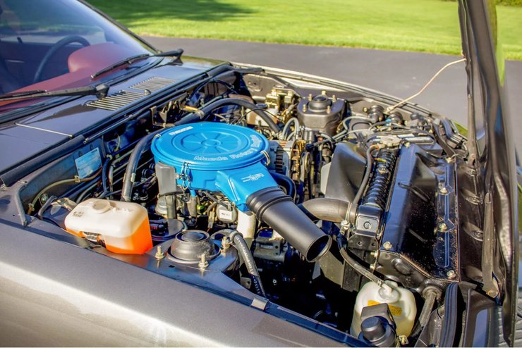 двигатель Ванкеля, Mazda RX-7, Mazda RX-7 1982, спорткар Mazda, капсула времени, купе Mazda