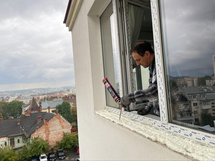 утеплення пластикового вікна
