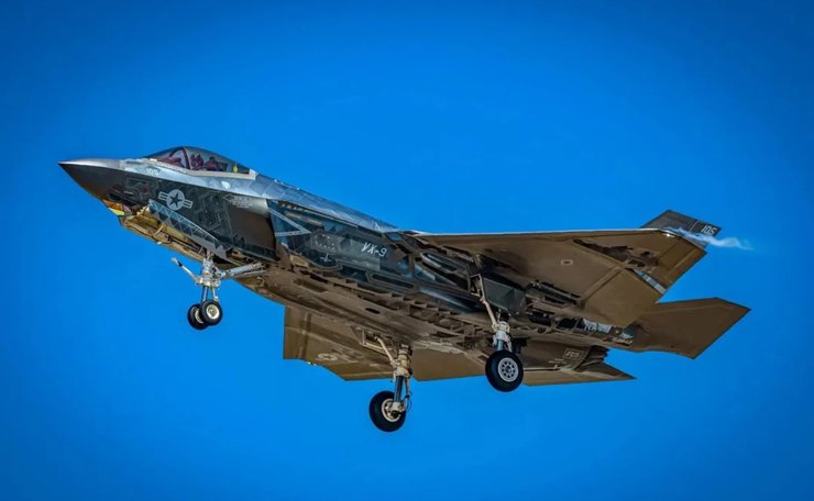 Винищувач F-35