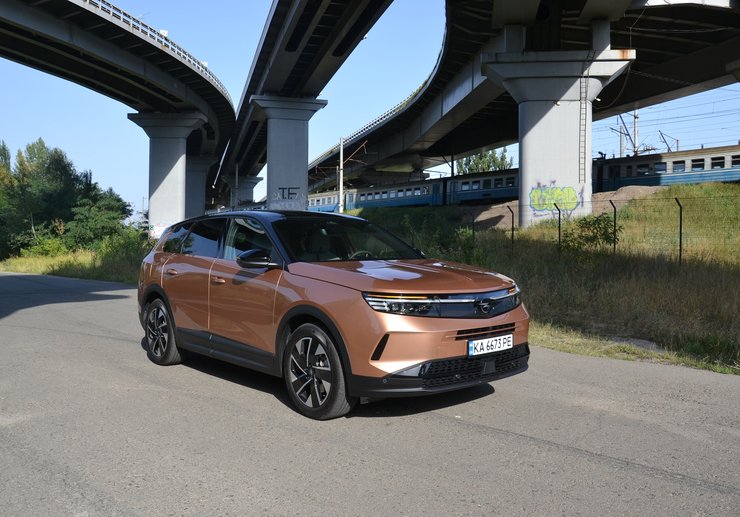 Опель Грандленд 2025