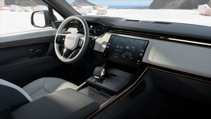 фото: как выглядит Range Rover Sport Electric изнутри