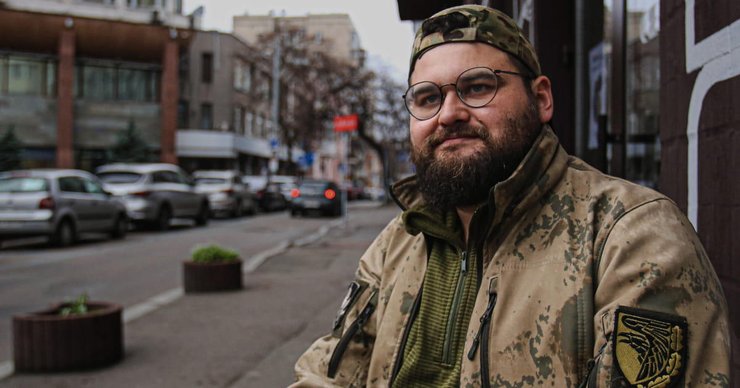 командира спецвзводу "Сенека", Влад Сорд, Холодний Яр