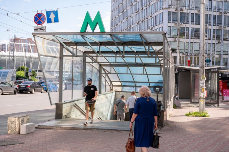 метро, общественный транспорт, оплата карточкой, оплата банковской картой, оплата в транспорте, петиция кличко, киев транспорт, оплата проезда картой