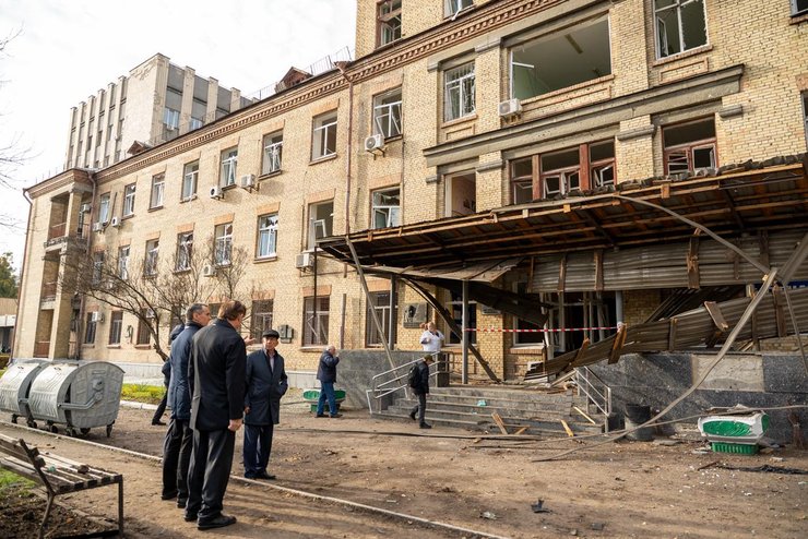 Институт отоларингологии в Киеве пострадал от обстрела