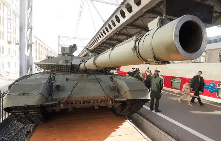 русский танк, танк т-90, т-90