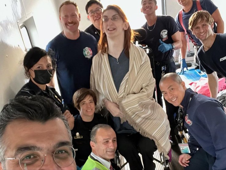 Румейсу Гелгі зустрічають шанувальники в США, найвища людина у світі 2021 дівчина