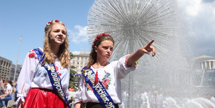 старшая школа, старшие классы, выпускницы, Киев