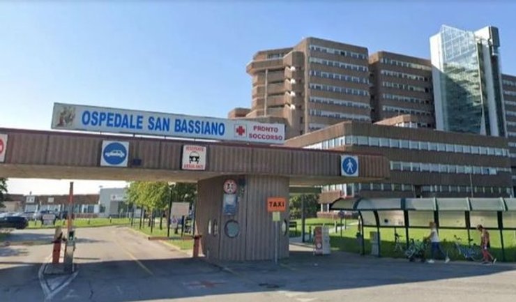 кома, больница, италия