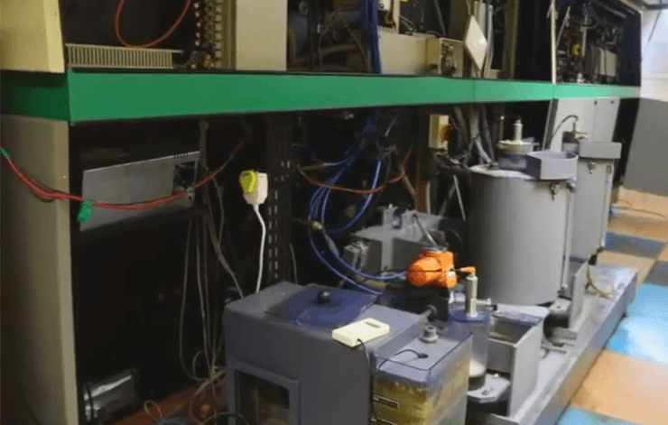 Печатная машина, водительские права, техническая поломка, поломка,